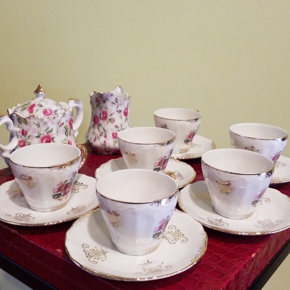 Lefton China Hand Painted Sugar and Cremer Set - Picture 4 of 14